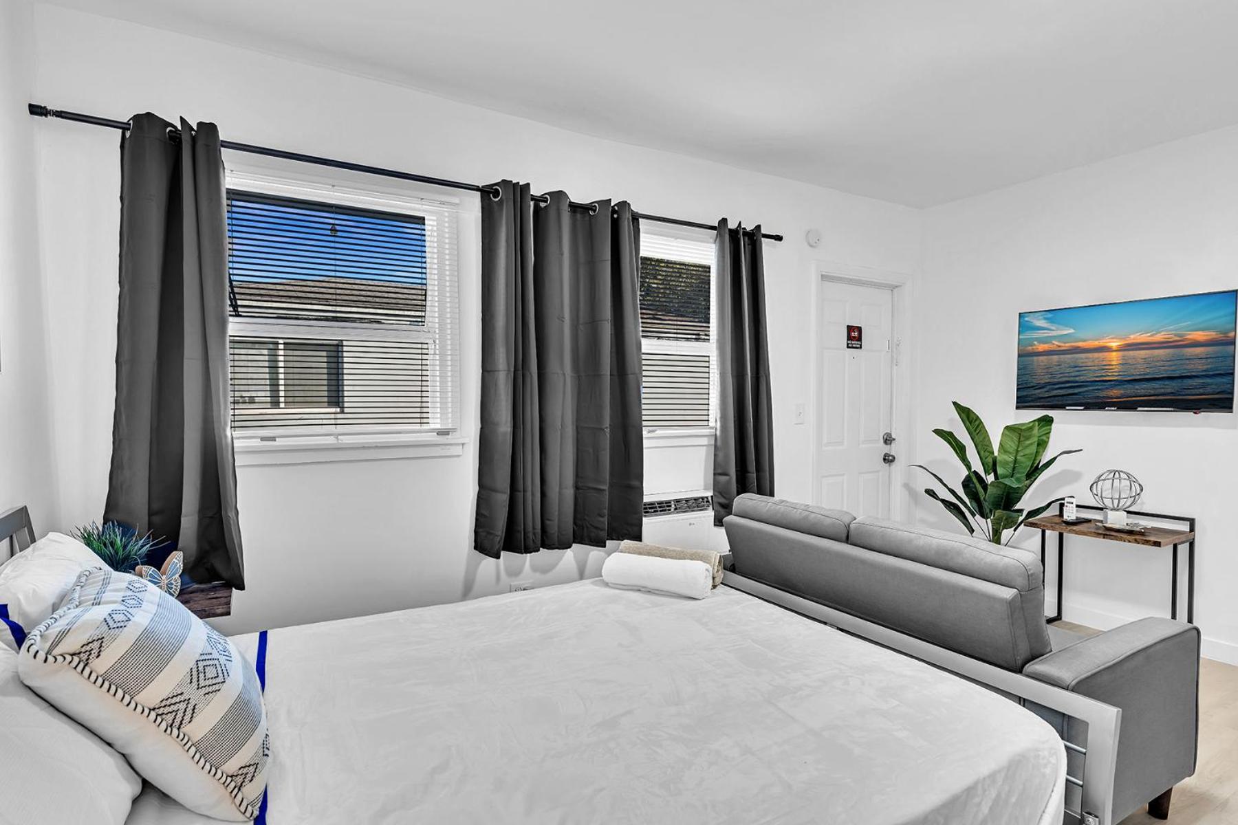Young Circle & Hollywood Blvd Posh Studio Suite Exteriér fotografie