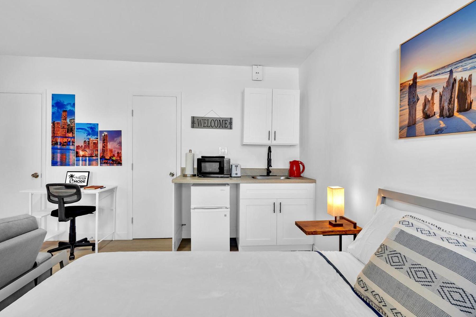 Young Circle & Hollywood Blvd Posh Studio Suite Exteriér fotografie